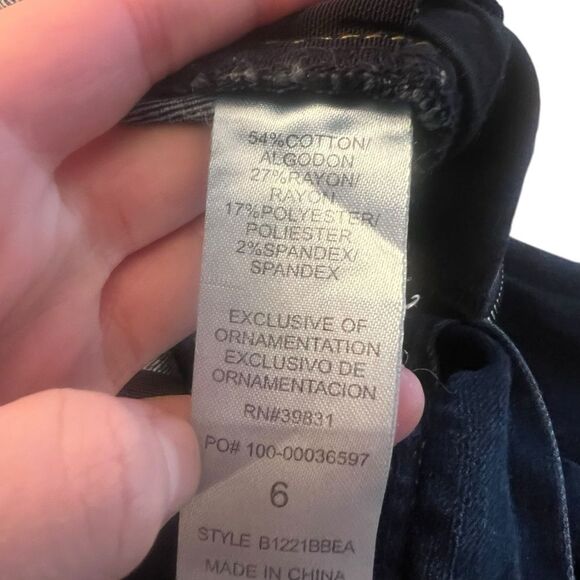 Democracy dark wash boot‎ cut jeans. Size 6 - Picture 6 of 10